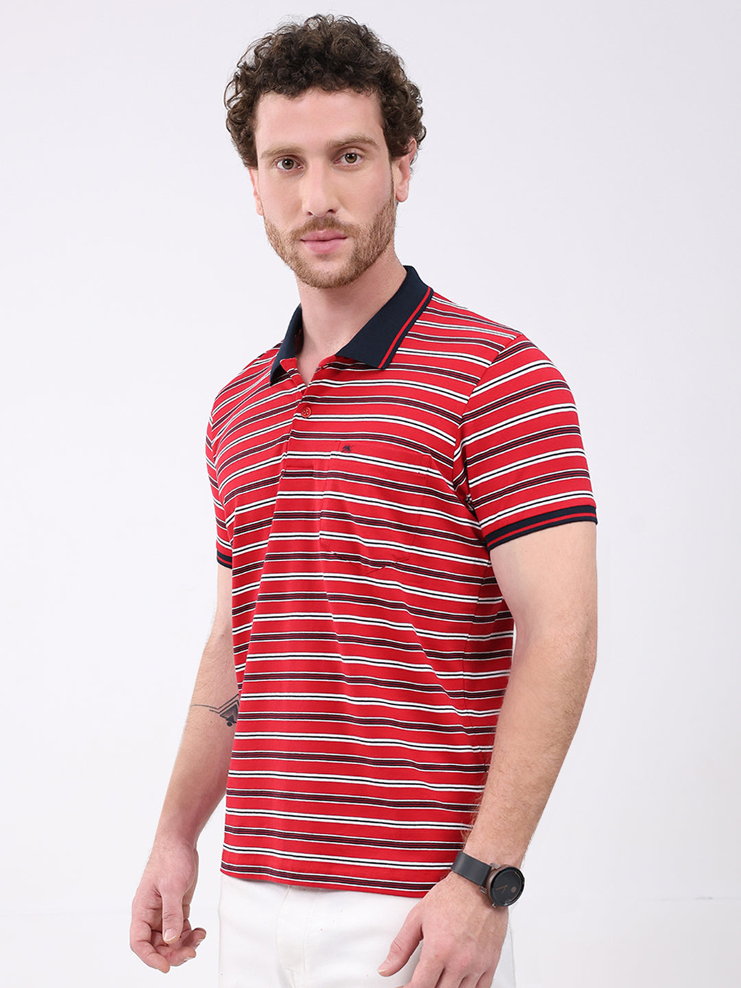 Men Red Stripe Collar Half Sleeve T-Shirt