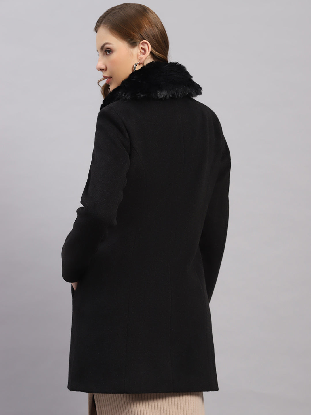 Women Black Solid Collar Full Sleeve Coat