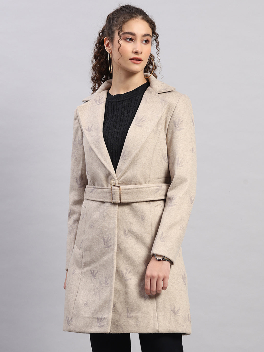 Women Beige Printed Collar Full Sleeve Coat