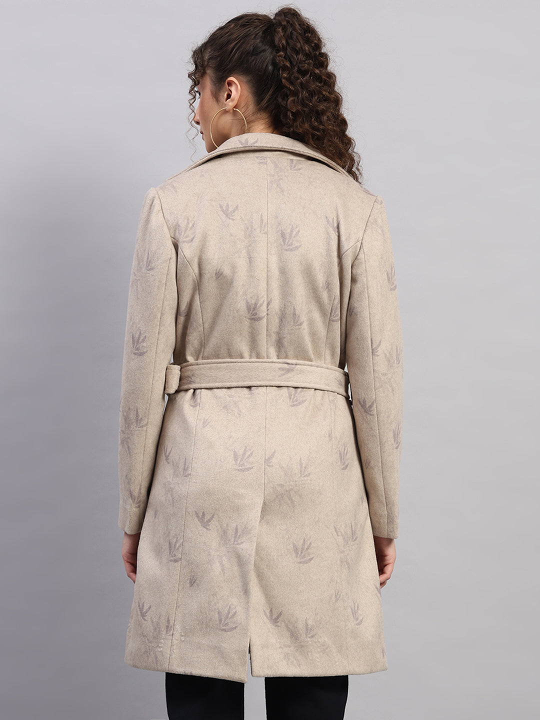 Women Beige Printed Collar Full Sleeve Coat