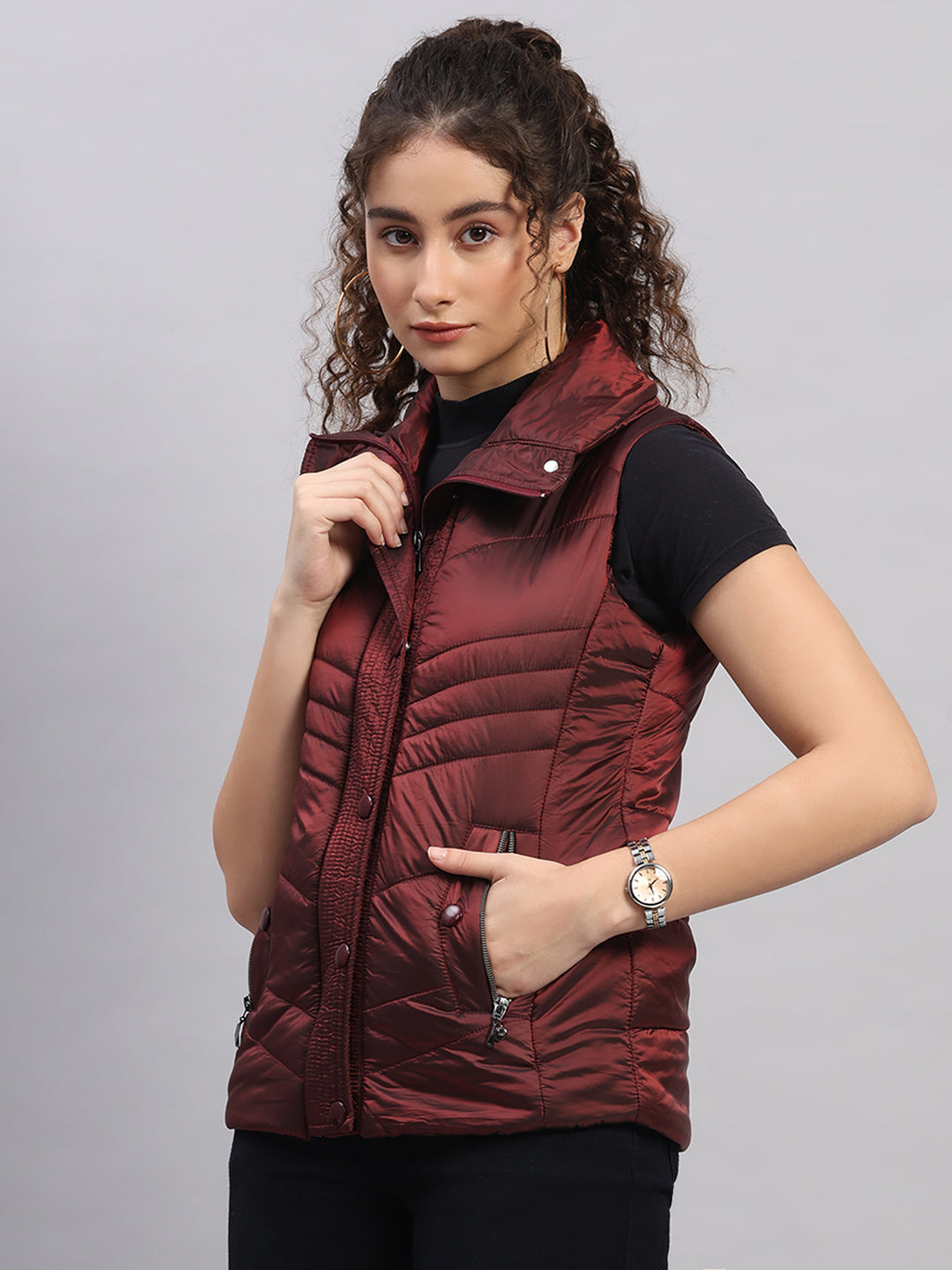 Women Maroon Self Design Collar Sleeveless Jacket