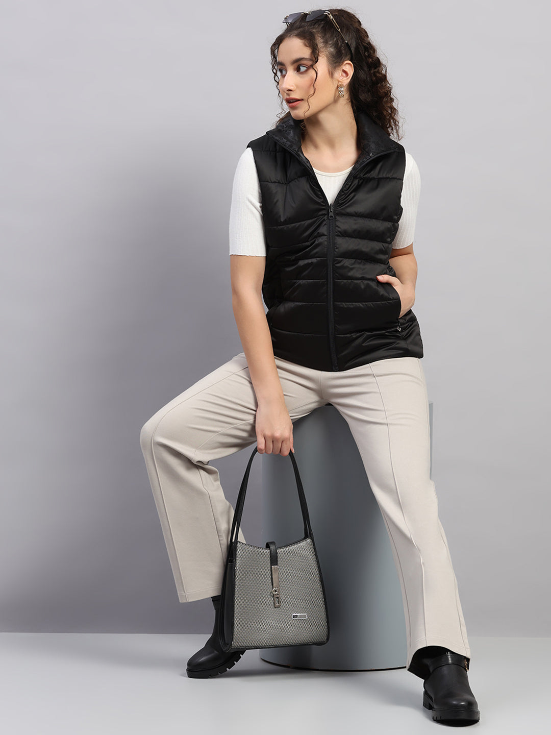 Women Black Solid Collar Sleeveless Jacket