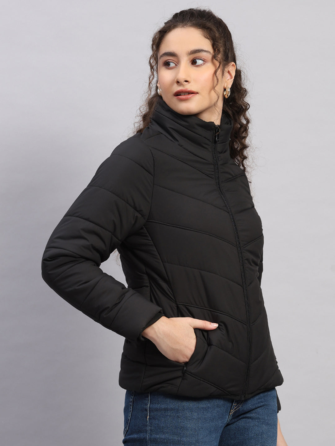 Women Black Self Design Collar Full Sleeve Jacket