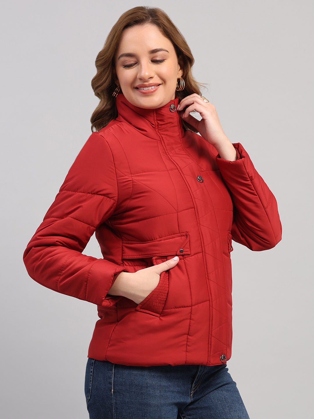 Women Red Solid Collar Full Sleeve Jacket
