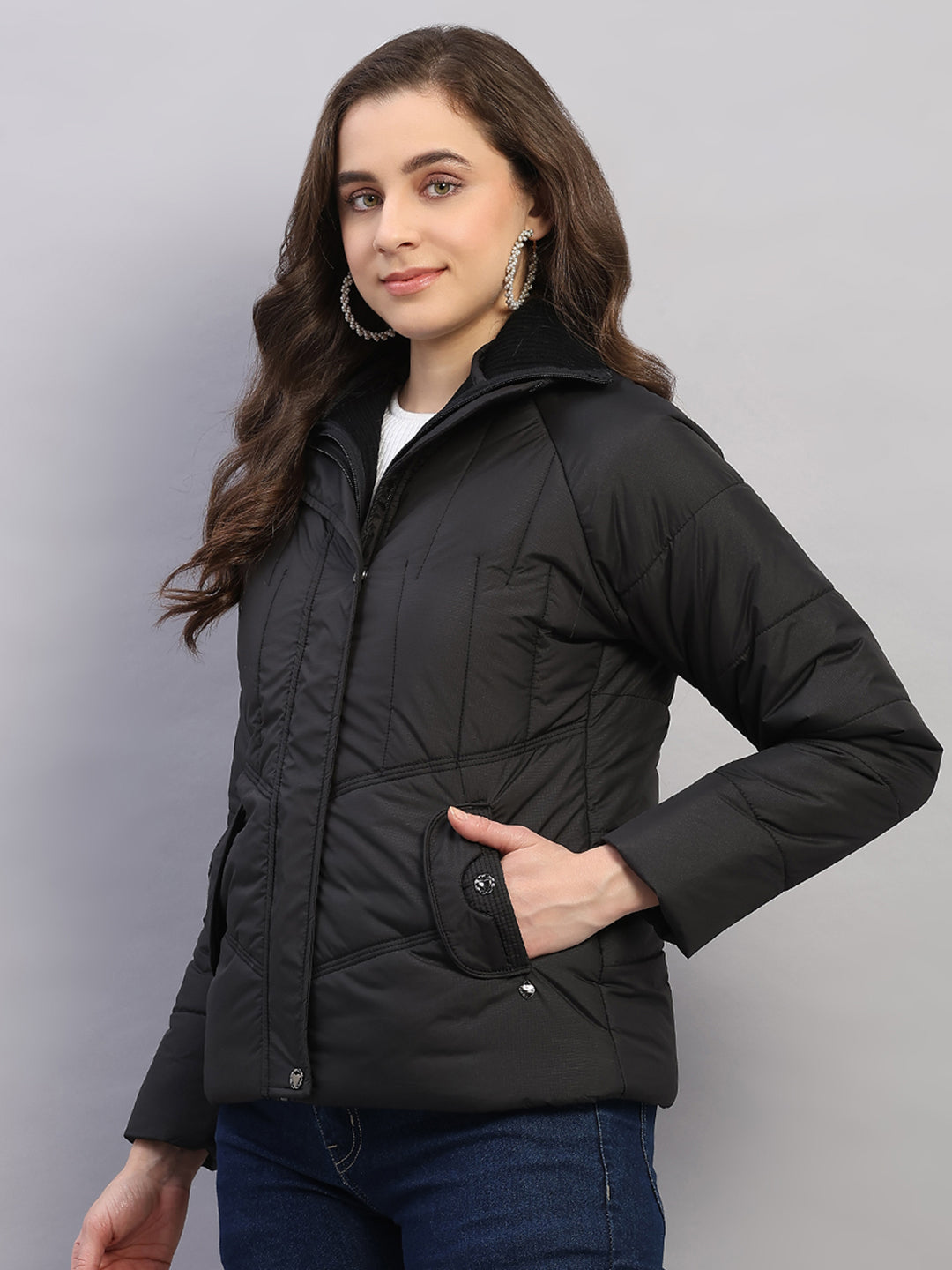 Women Black Printed Collar Full Sleeve Jacket