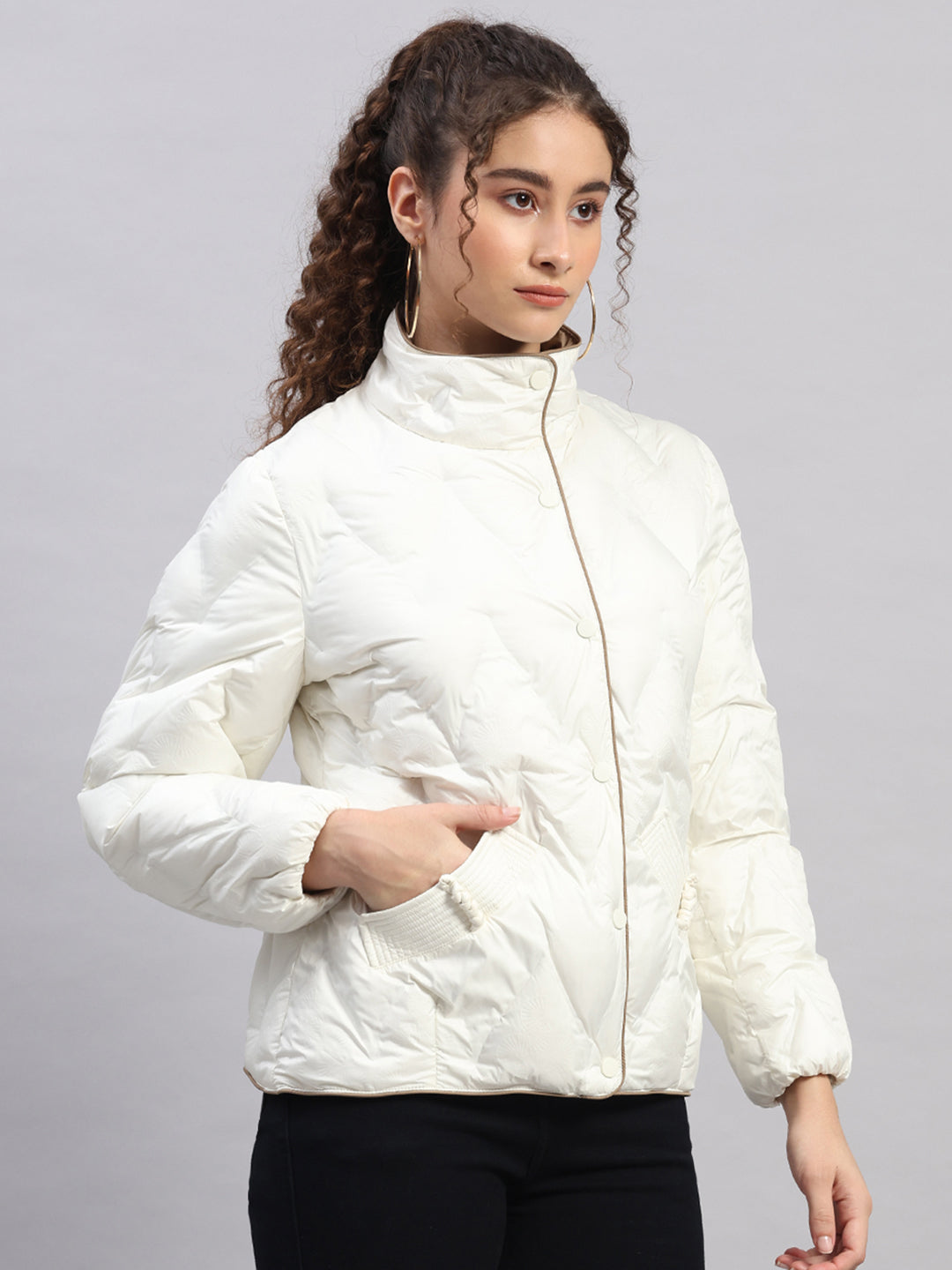 Women Off White Self Design Collar Full Sleeve Jacket