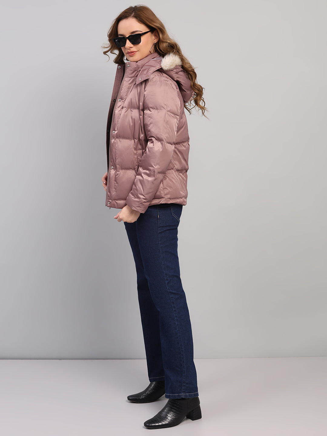 Women Mauve Self Design Hooded Full Sleeve Jacket