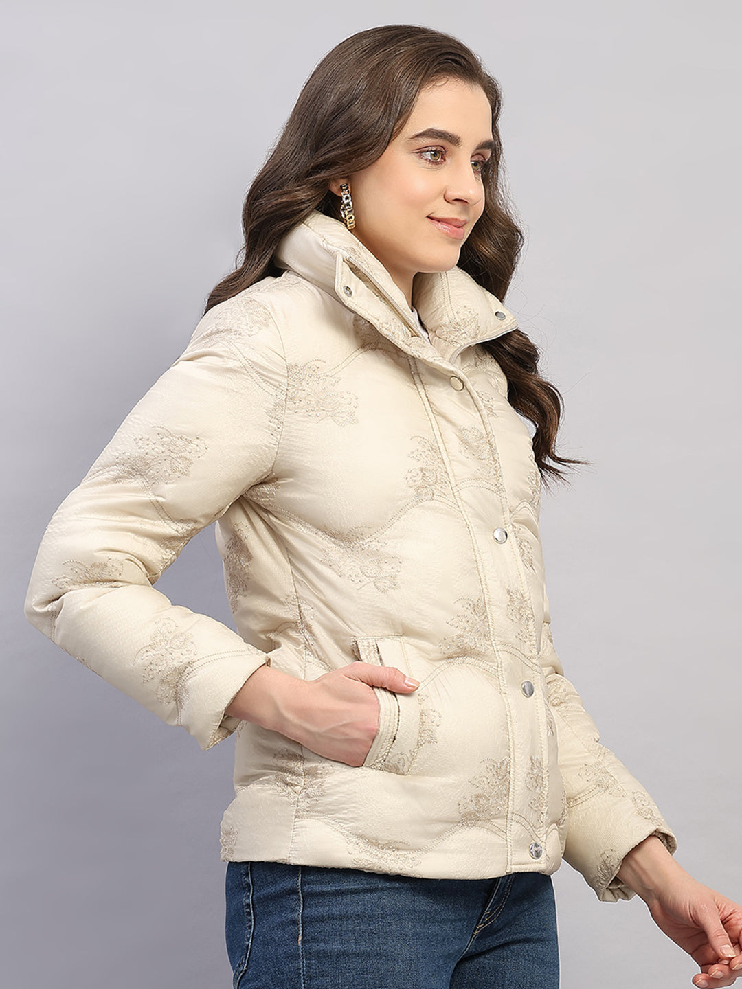 Women Beige Embroidered Collar Full Sleeve Jacket