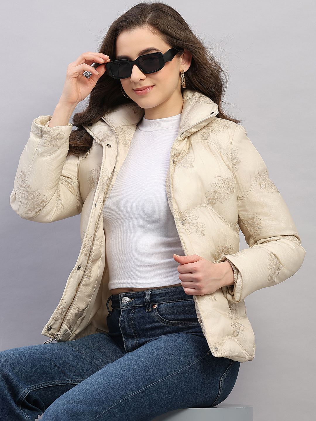 Women Beige Embroidered Collar Full Sleeve Jacket