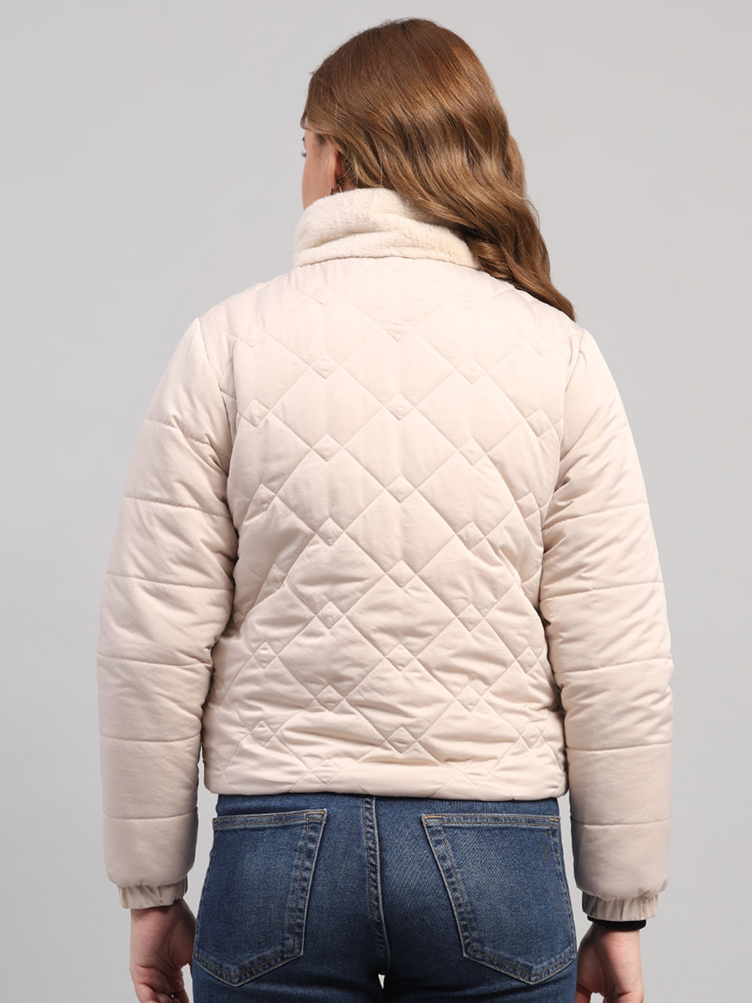 Women Off White Solid Collar Full Sleeve Reversible Jacket