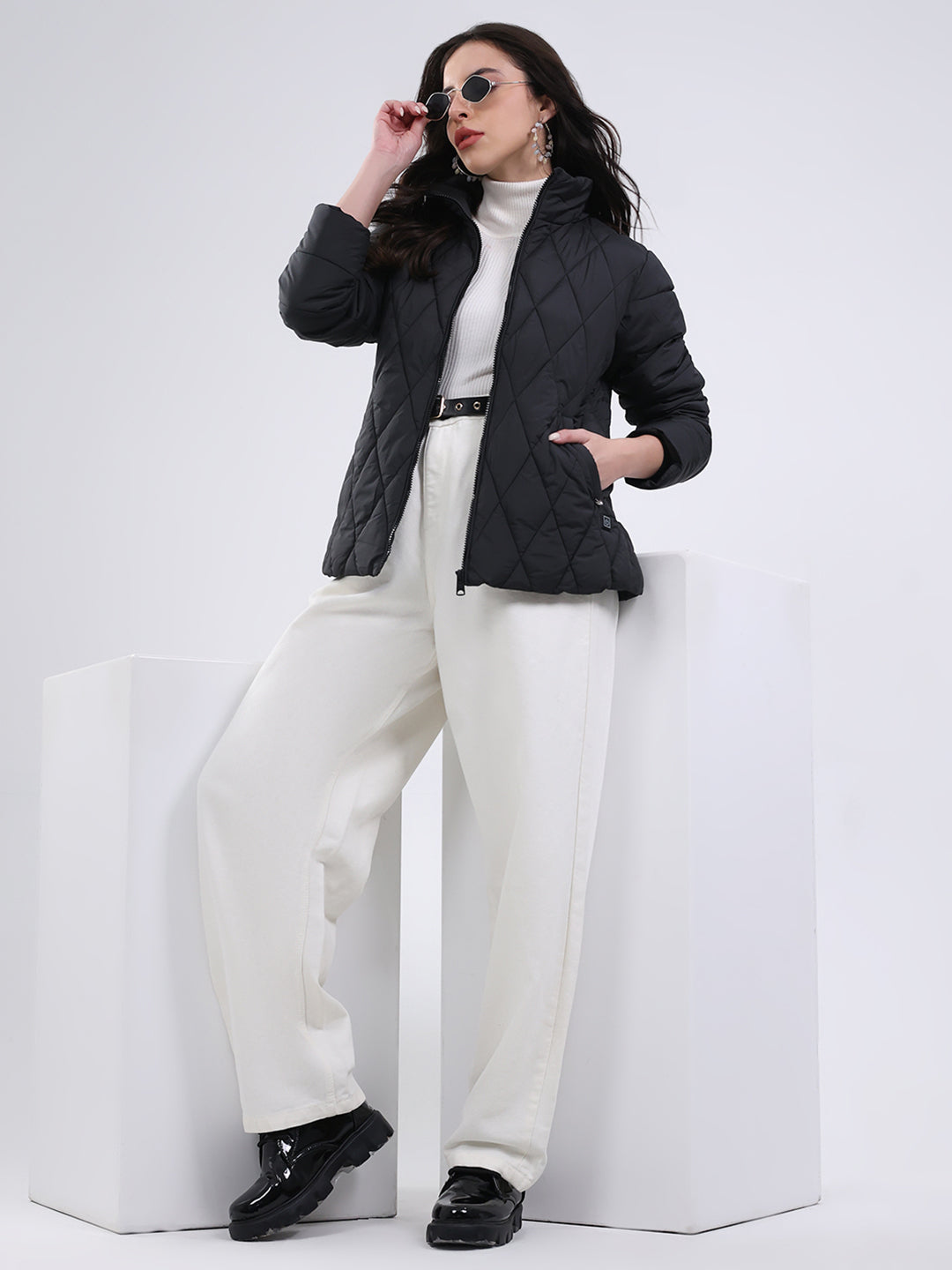 Women Black Solid Hooded USB Intelligent Heating Jacket