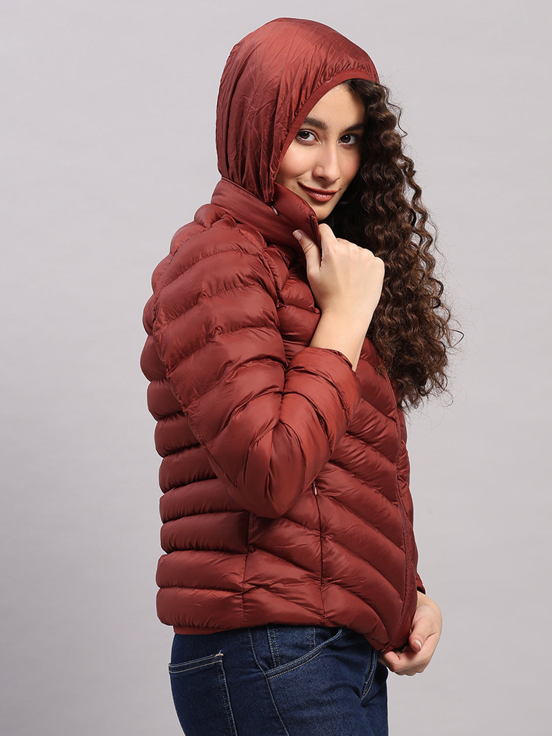 Women Maroon Solid Hooded Lightweight Packable Jacket