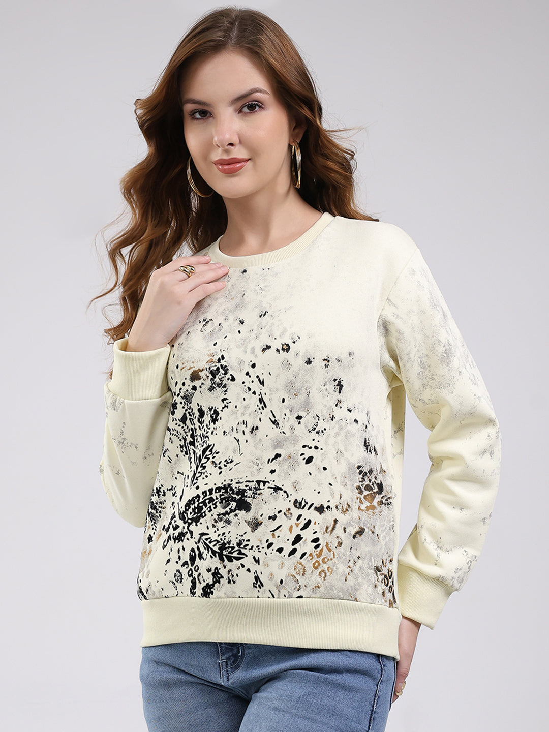 Women Off White Printed Round Neck Full Sleeve Sweatshirt