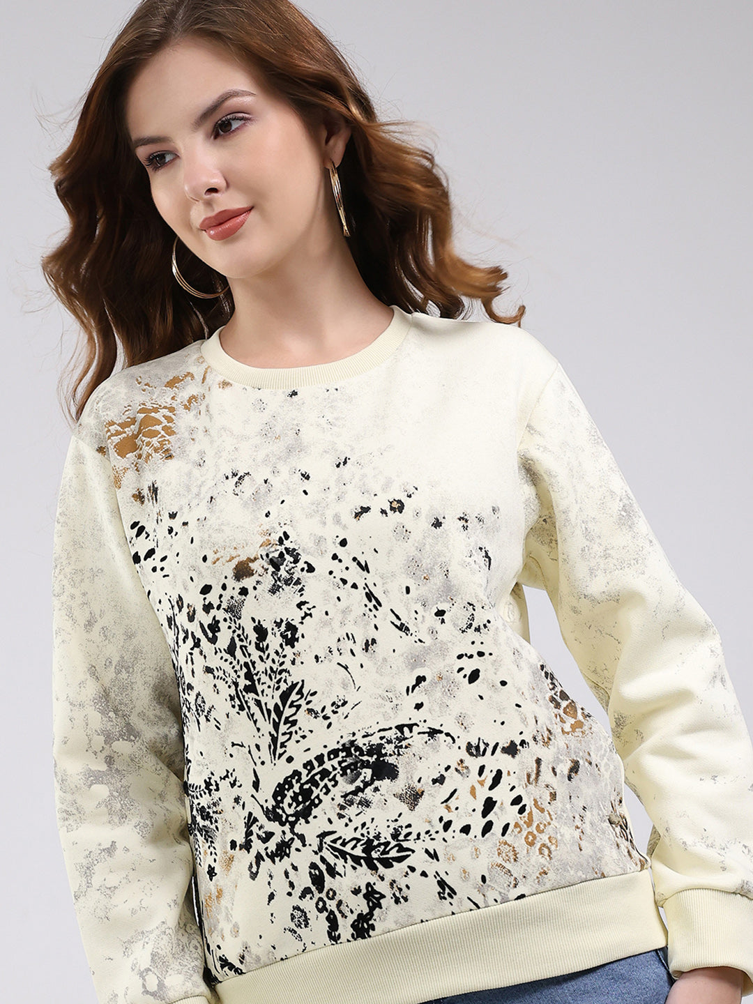 Women Off White Printed Round Neck Full Sleeve Sweatshirt