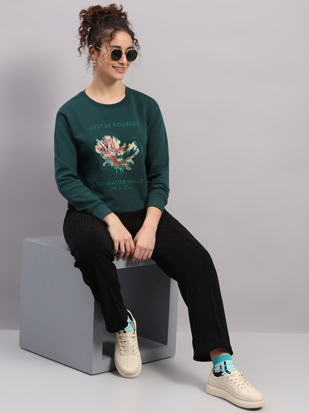 Women Green Printed Round Neck Full Sleeve Sweatshirt