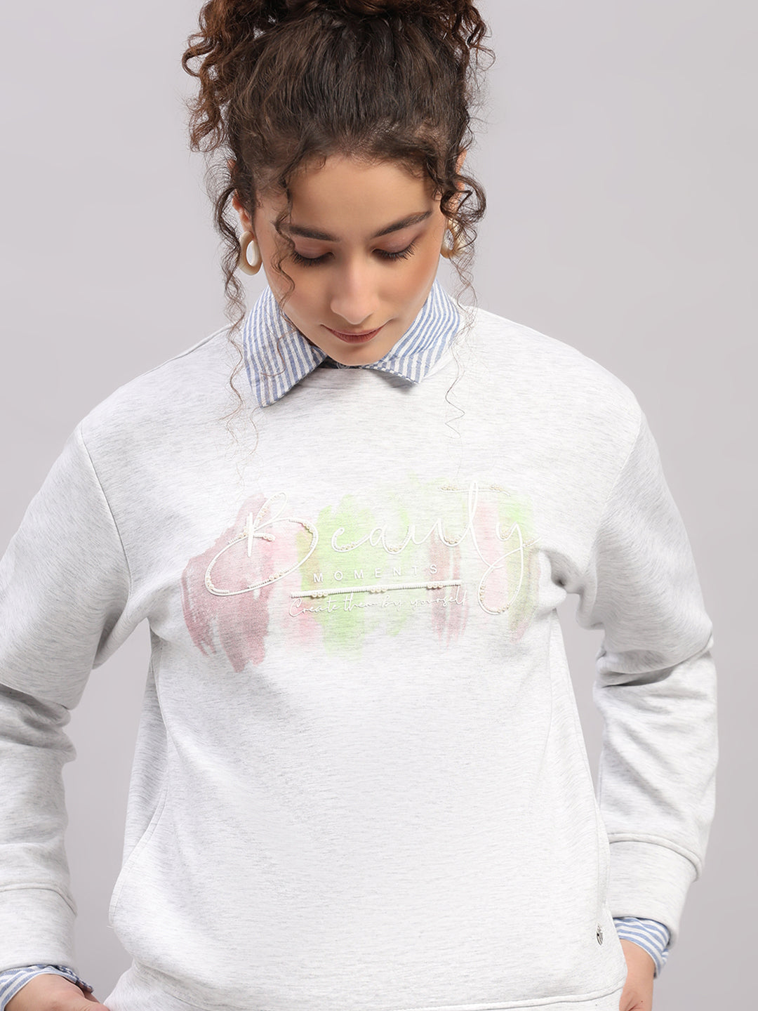 Women Off White Printed Round Neck Full Sleeve Sweatshirt