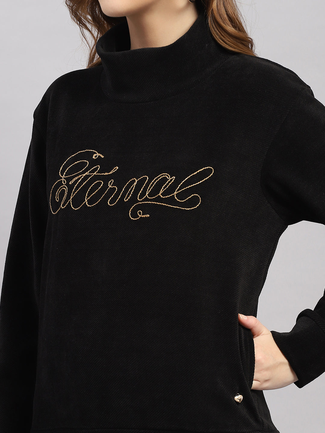 Women Black Printed Round Neck Full Sleeve Sweatshirt