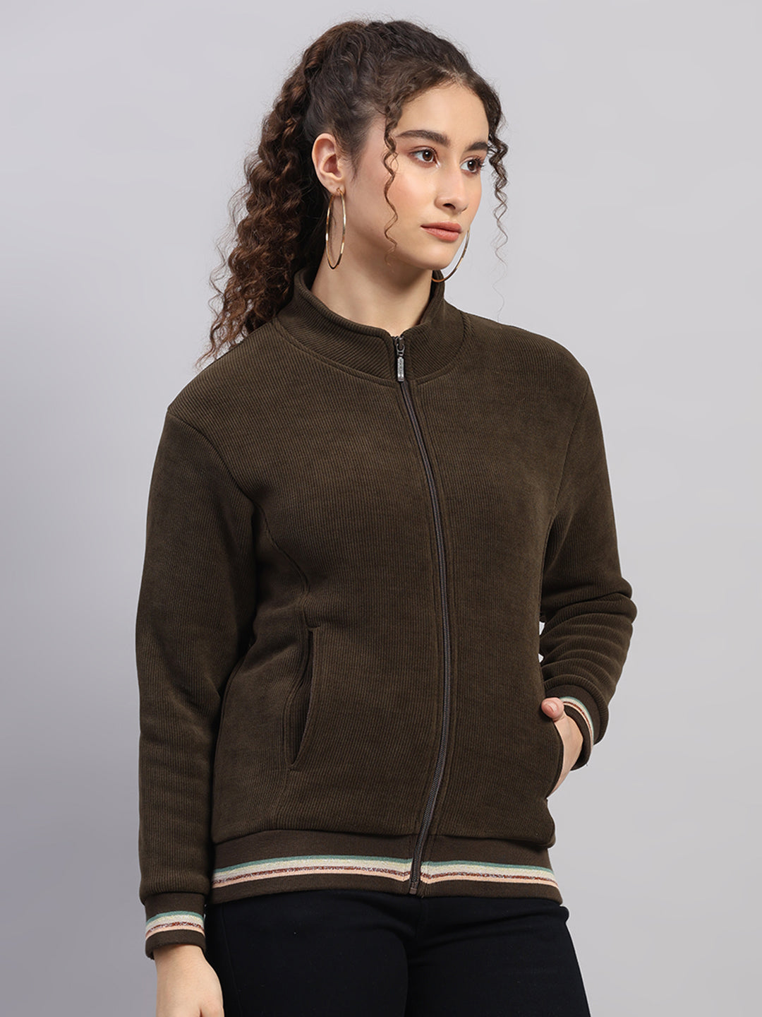 Women Olive Solid Round Neck Full Sleeve Sweatshirt