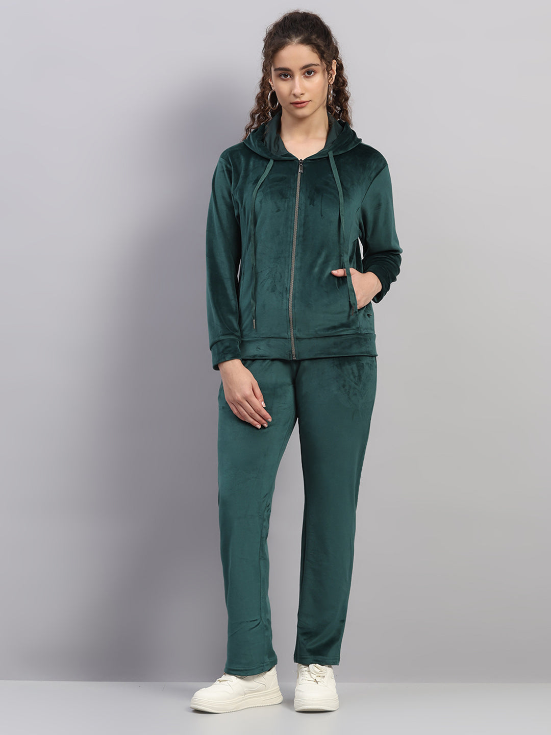 Women Green Solid Hooded Full Sleeve Winter Tracksuit
