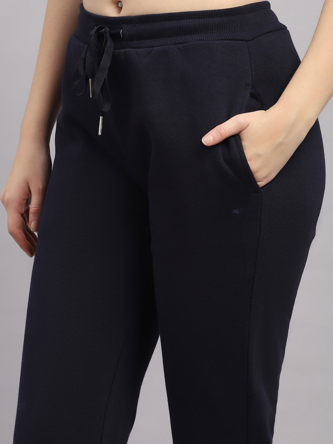 Women Navy Blue Solid Mock Neck Full Sleeve Winter Tracksuit