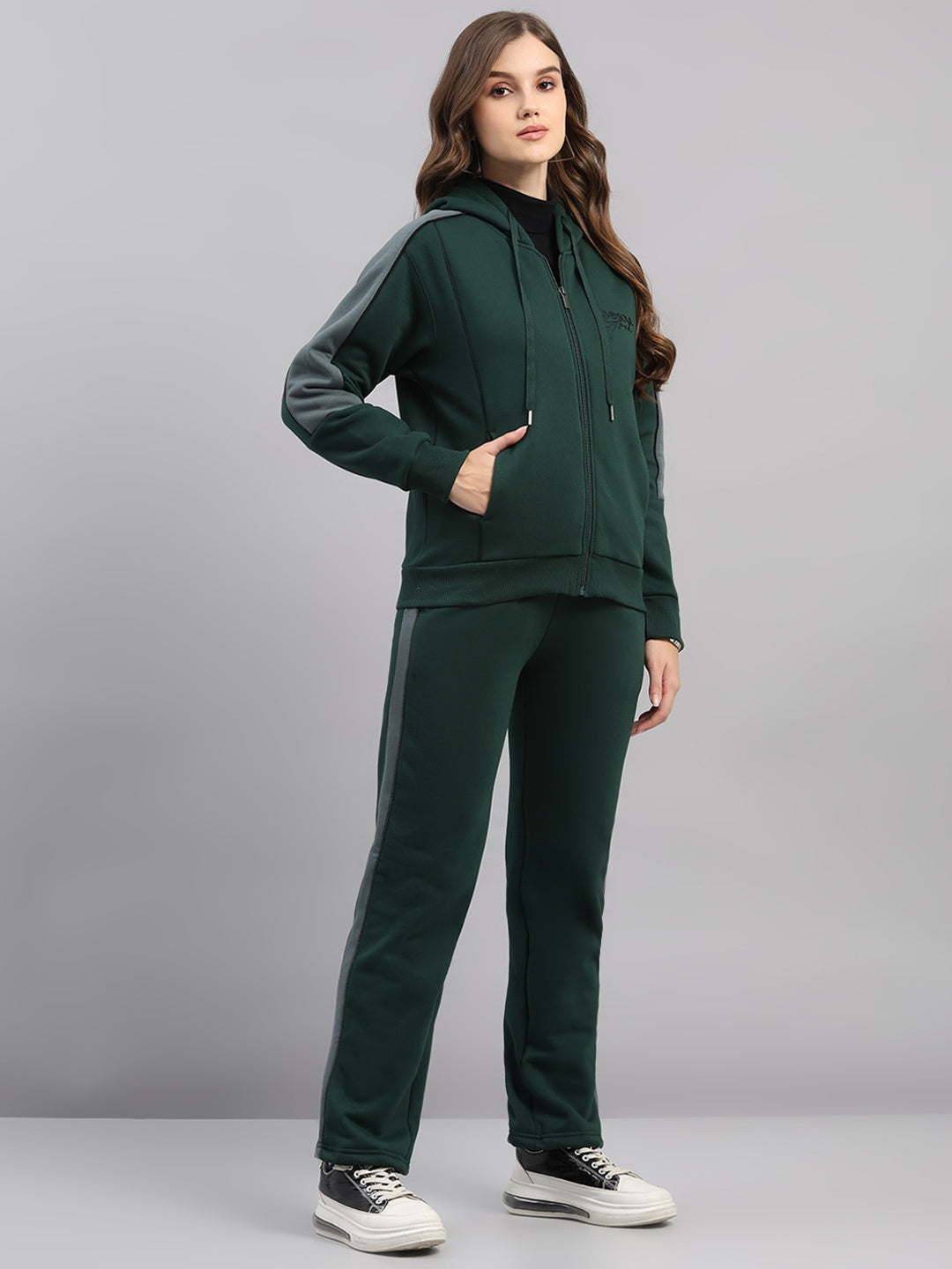 Women Green Printed Hooded Full Sleeve Winter Tracksuit
