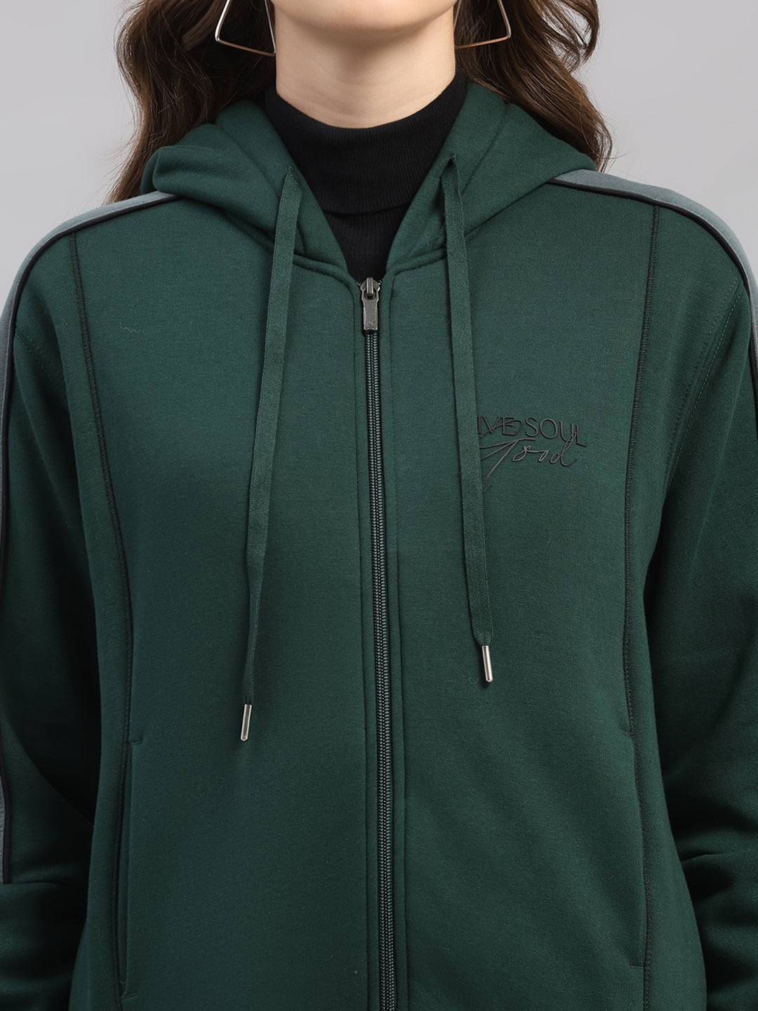 Women Green Printed Hooded Full Sleeve Winter Tracksuit