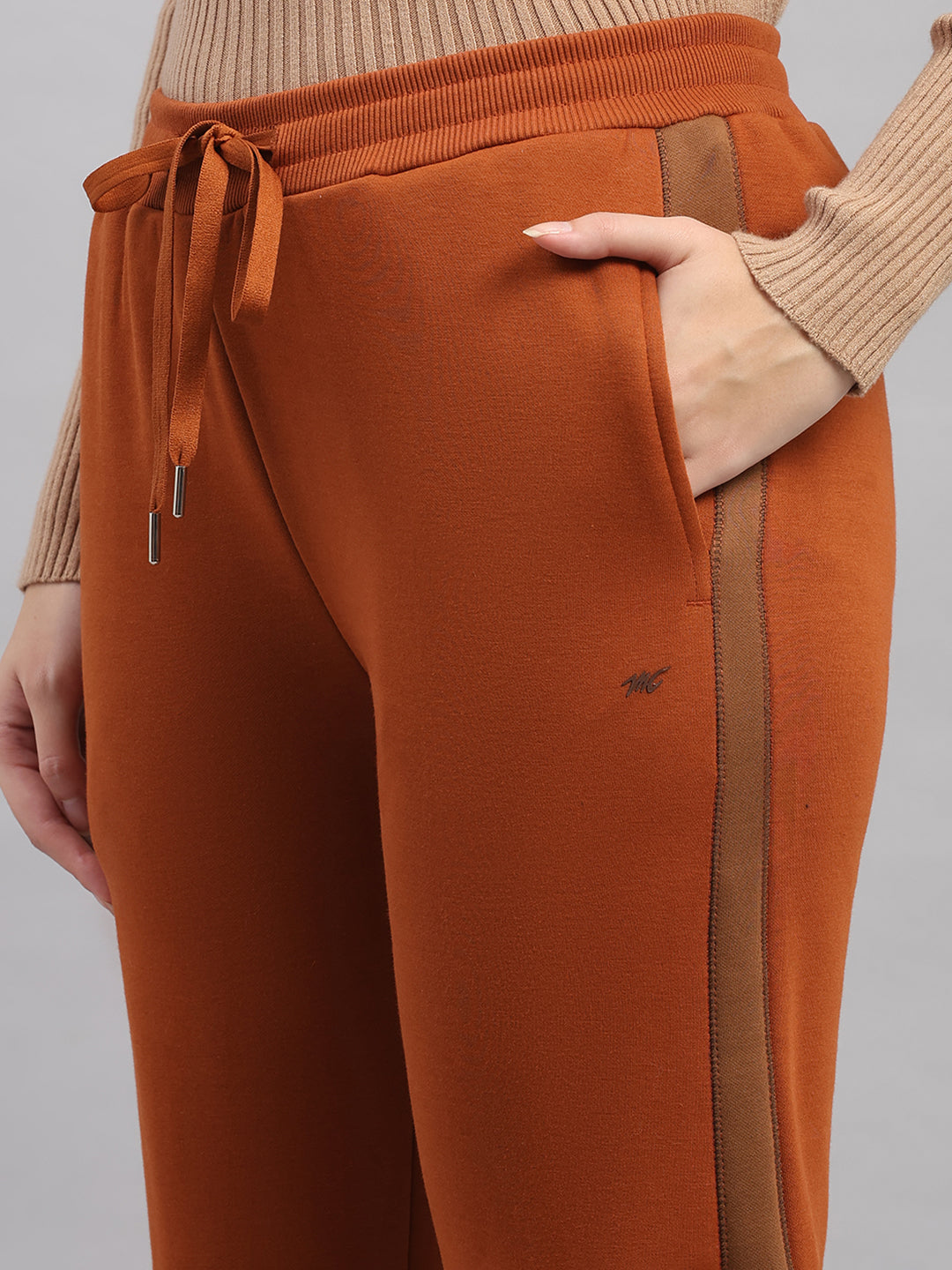 Women Brown Printed Hooded Full Sleeve Winter Tracksuit