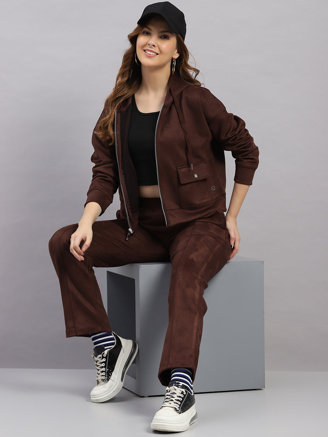Women Brown Solid Hooded Full Sleeve Winter Tracksuit