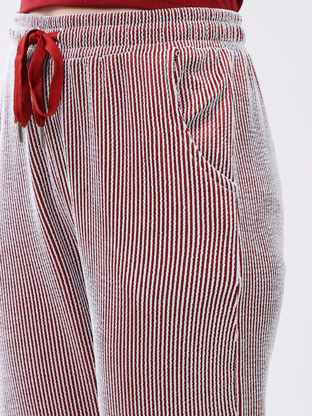 Women Red Self Design Regular Fit Winte Lower