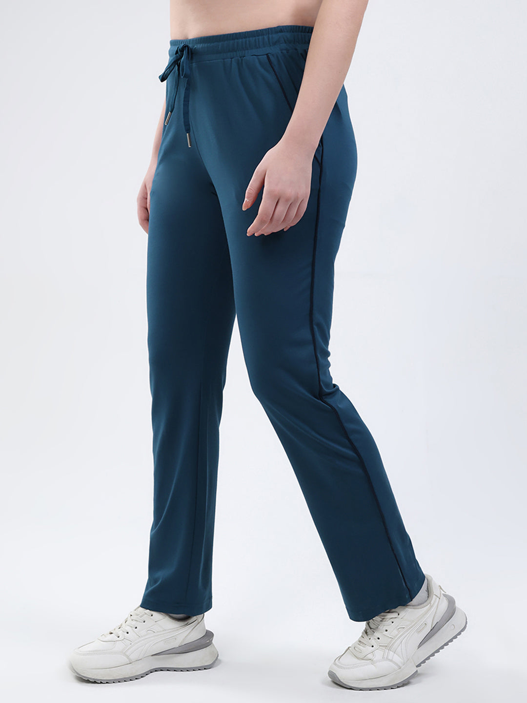 Women Dark Blue Solid Regular Fit Winter Lower