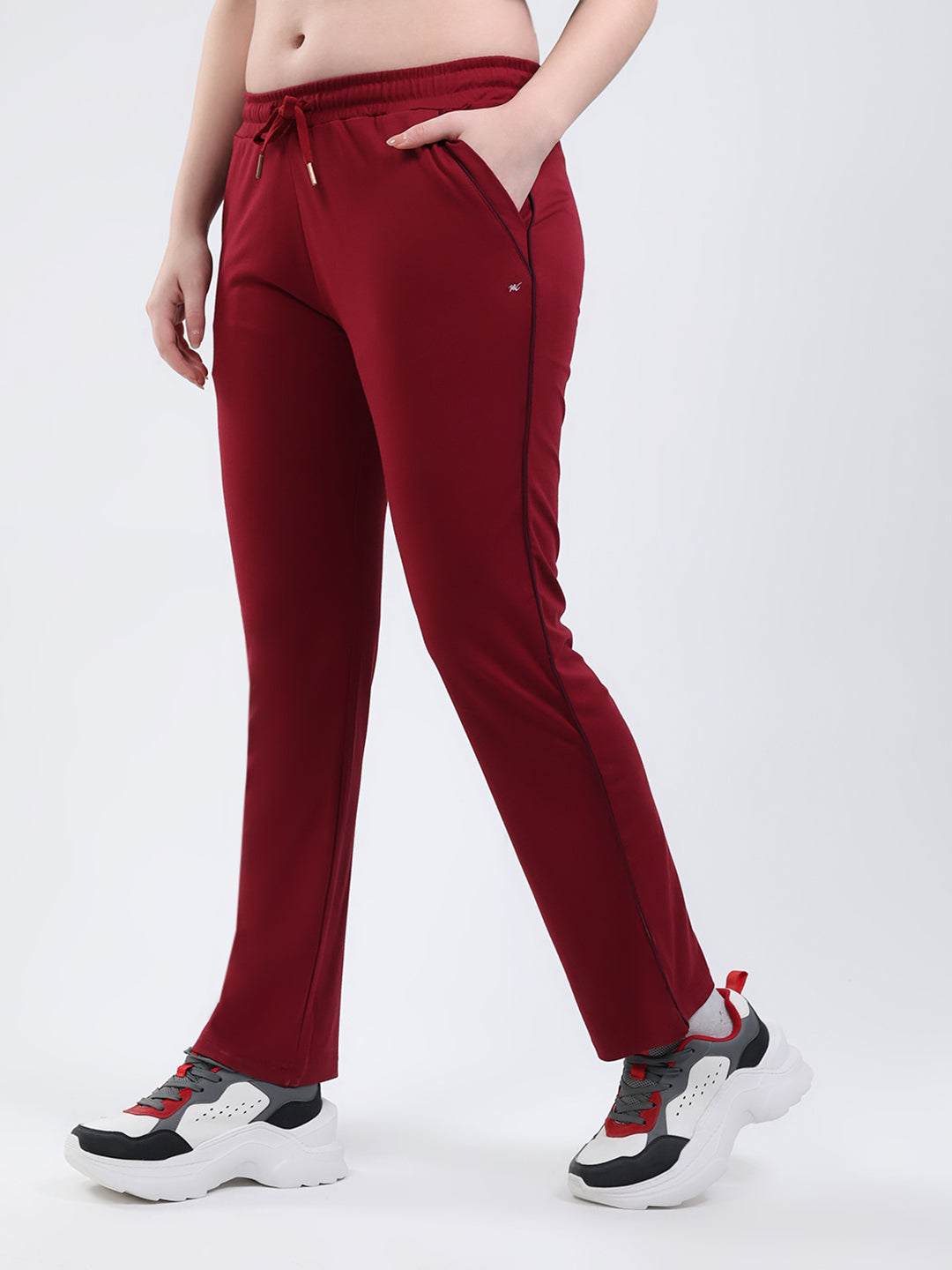 Women Maroon Solid Regular Fit Winter Lower