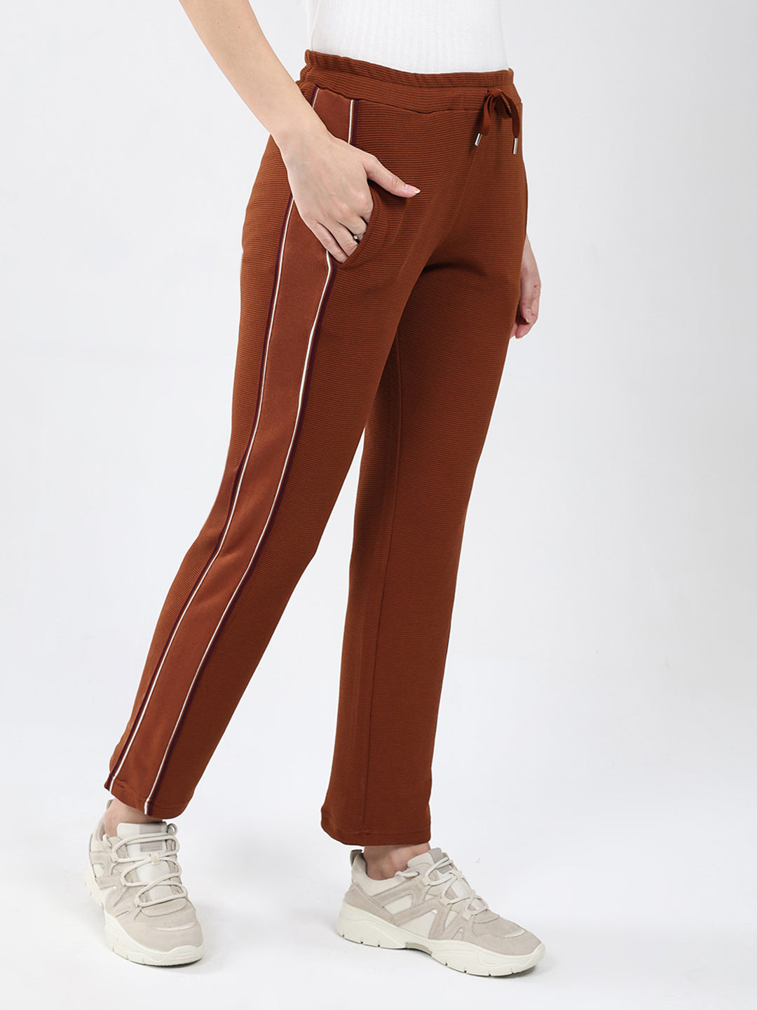 Women Brown Solid Regular Fit Winter Lower