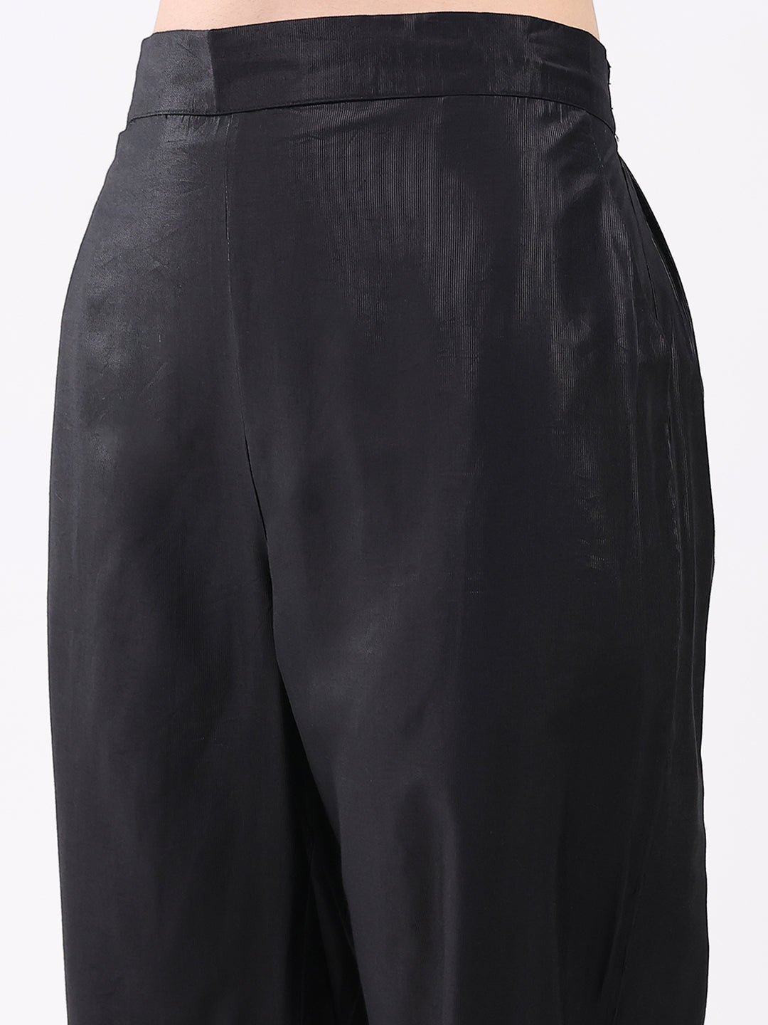 Women Black Printed Collar 3/4th Sleeve Cords Set