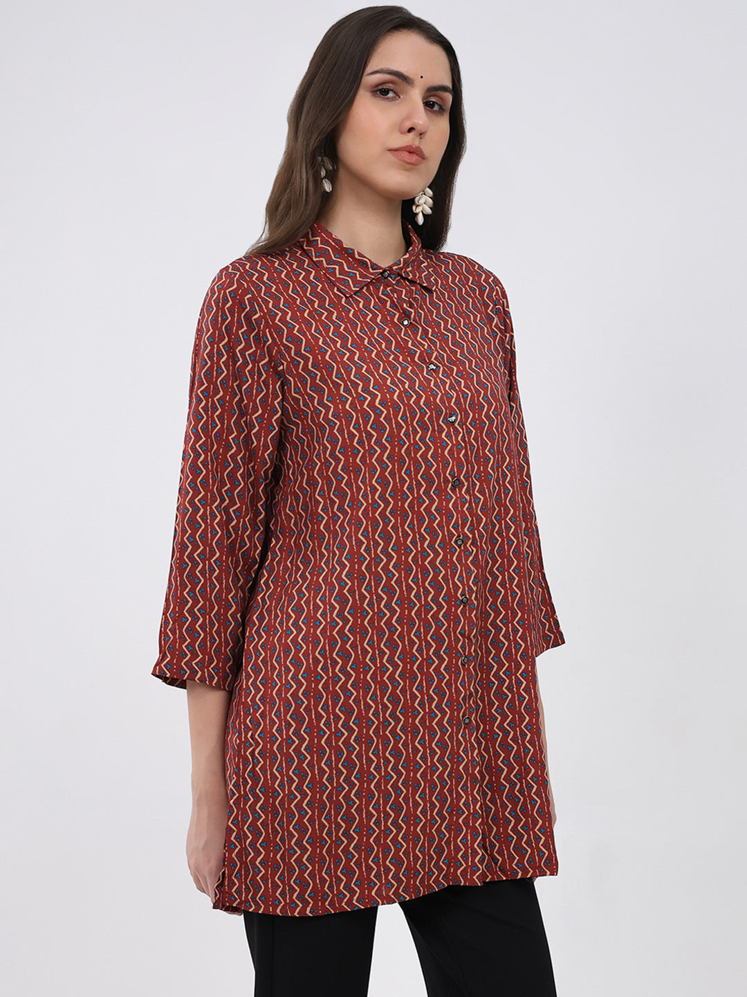 Women Maroon Printed Collar 3/4th Sleeve Winter Kurti