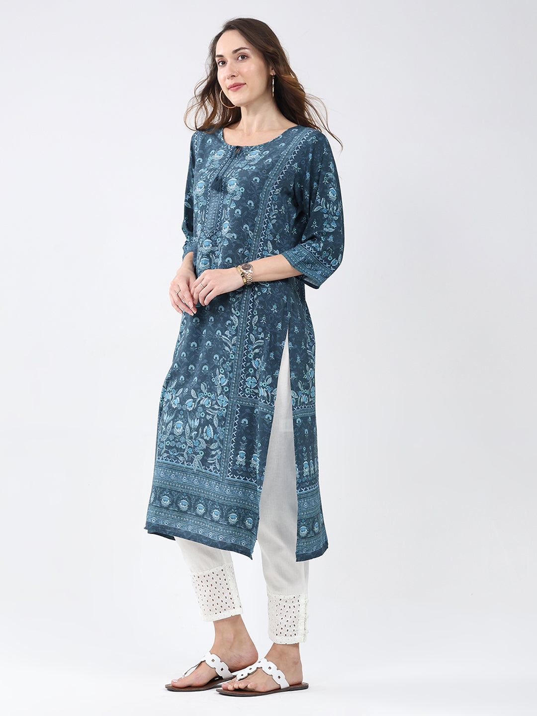 Women Teal Blue Printed Round Neck 3/4th Sleeve Winter Kurti