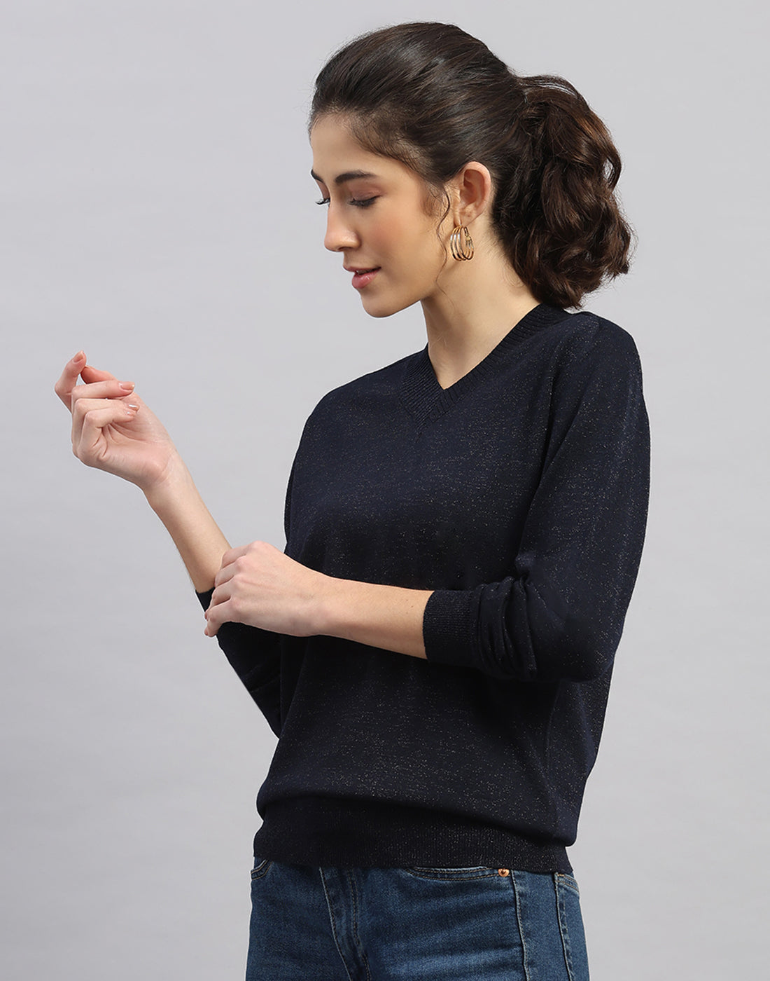 Women Black Self Design V Neck Full Sleeve Winter Top