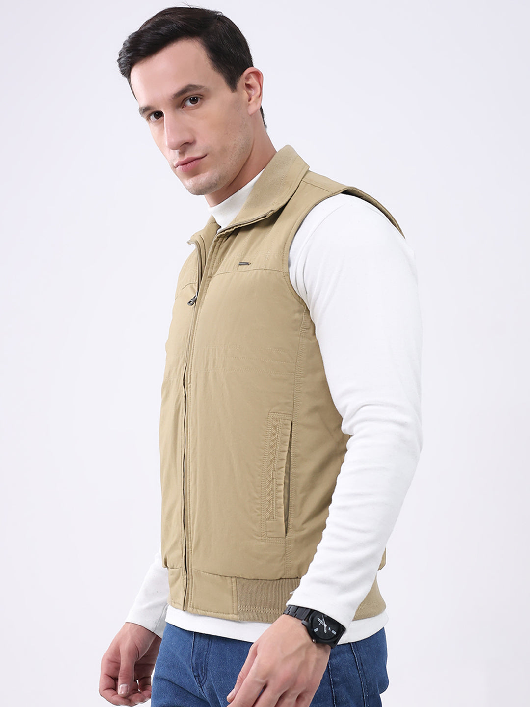 Men Khaki Solid Collar Sleeveless Jacket