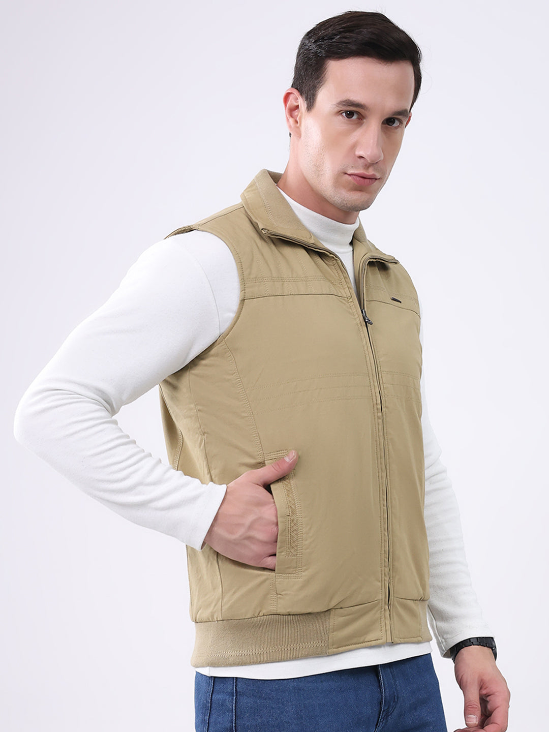 Men Khaki Solid Collar Sleeveless Jacket