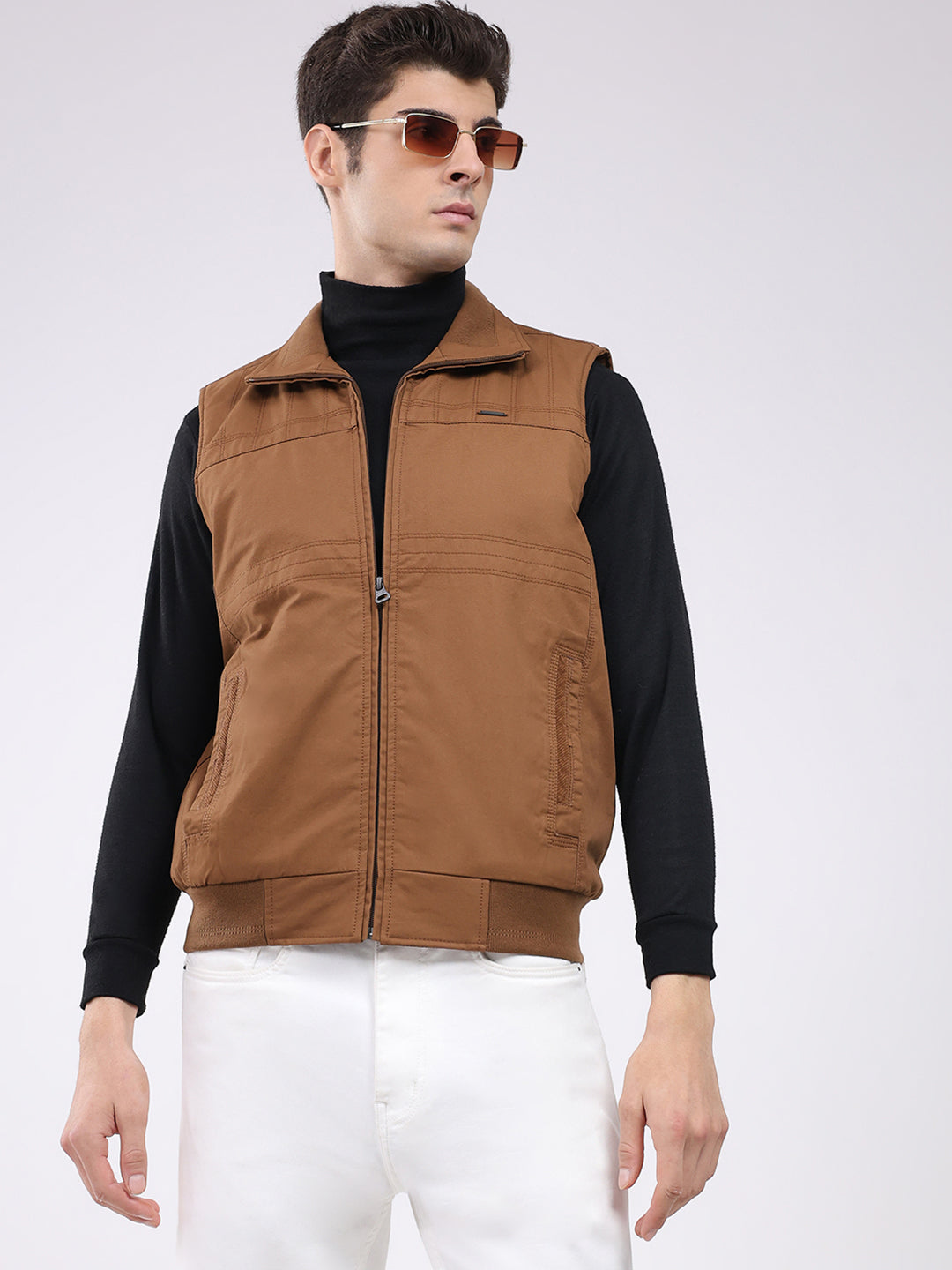 Men Brown Solid Collar Sleeveless Jacket