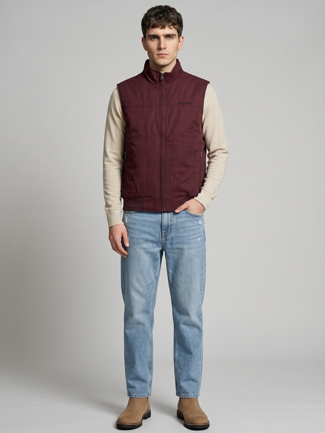 Men Burgundy Solid Collar Sleeveless Jacket