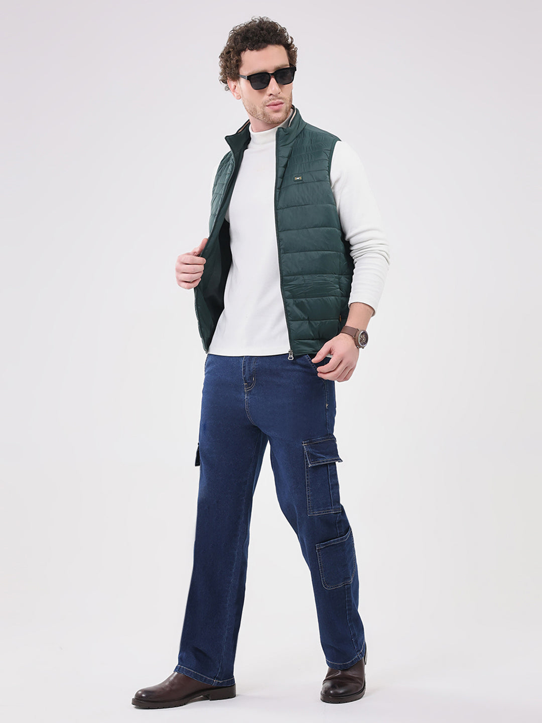 Men Green Solid Collar Sleeveless Jacket
