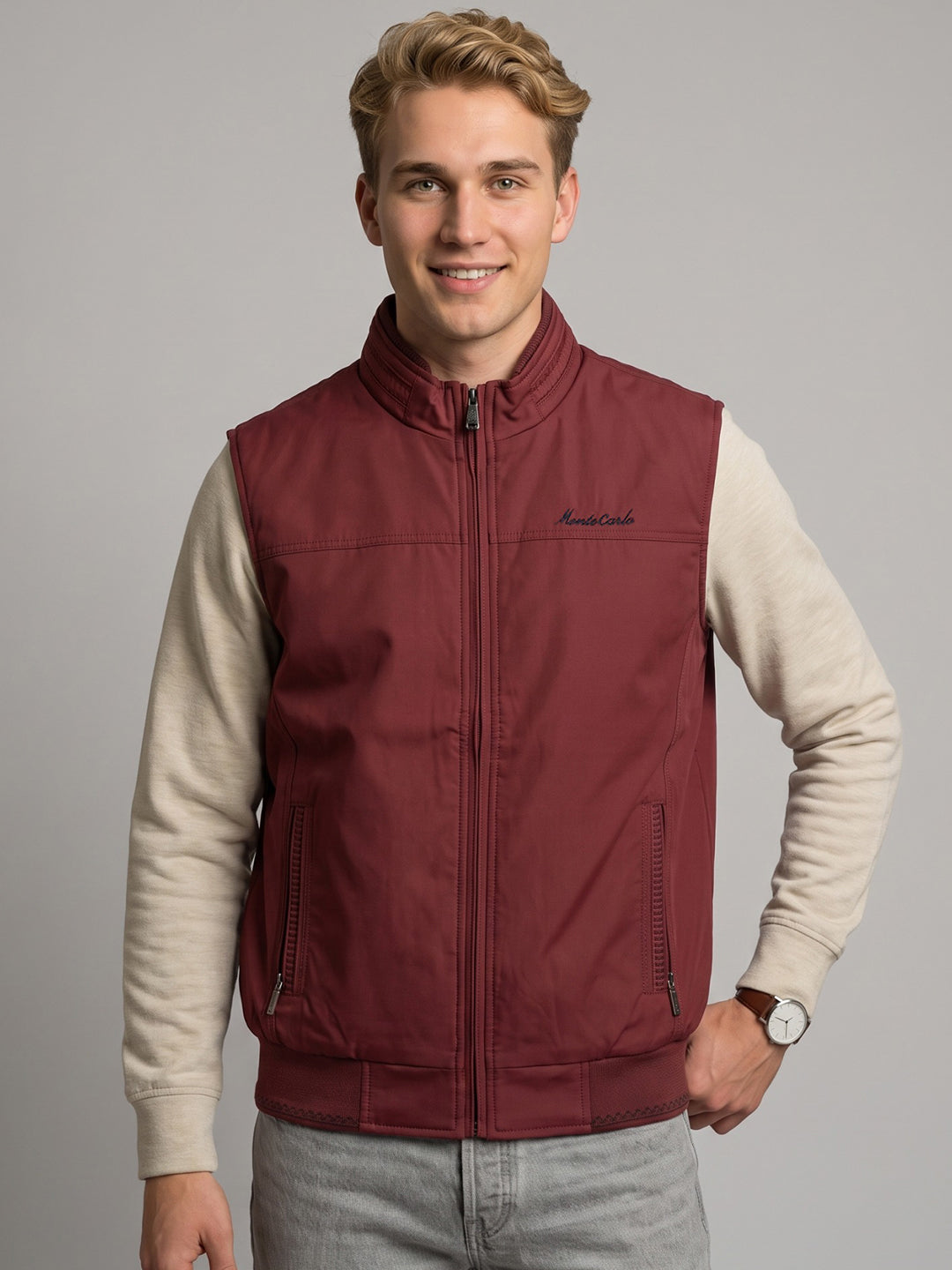 Men Maroon Solid Collar Sleeveless Jacket