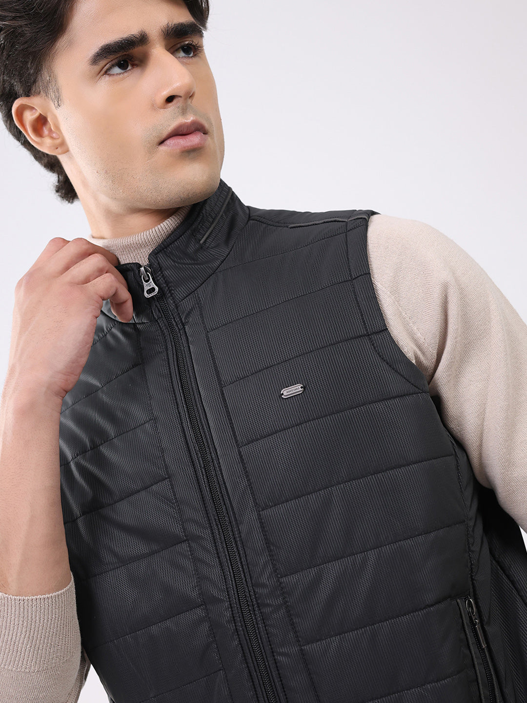 Men Black Solid Mock Neck Sleeveless Jacket