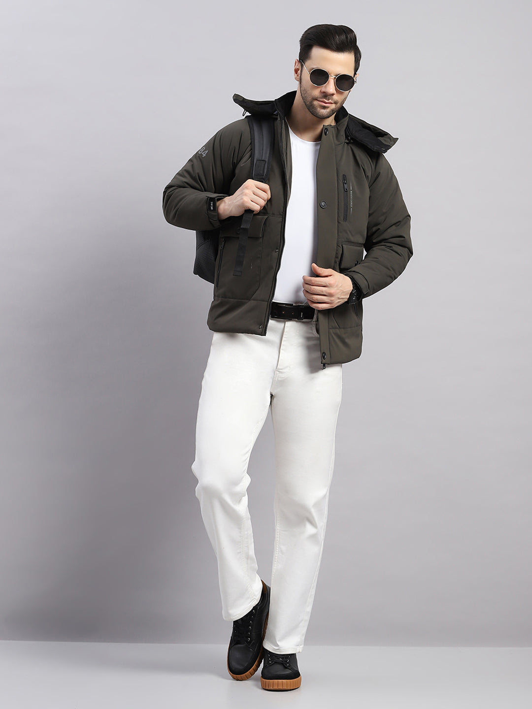 Men Olive Solid Hooded Full Sleeve Jacket