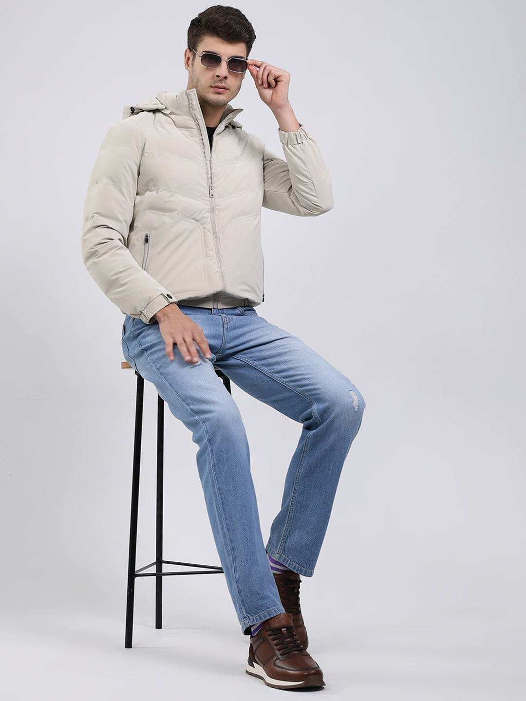 Men Cream Solid Hooded Full Sleeve Jacket