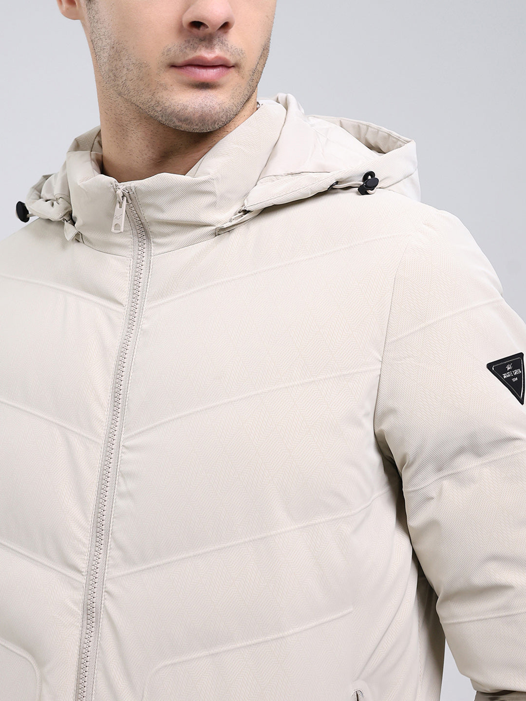 Men Cream Solid Hooded Full Sleeve Jacket