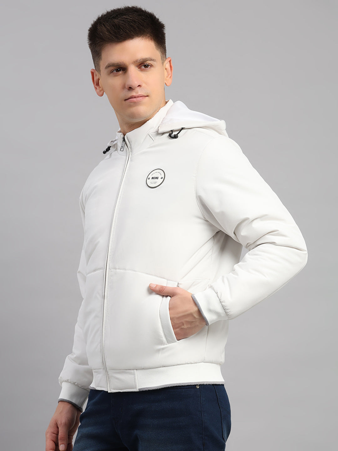 Men White Solid Hooded Full Sleeve Jacket