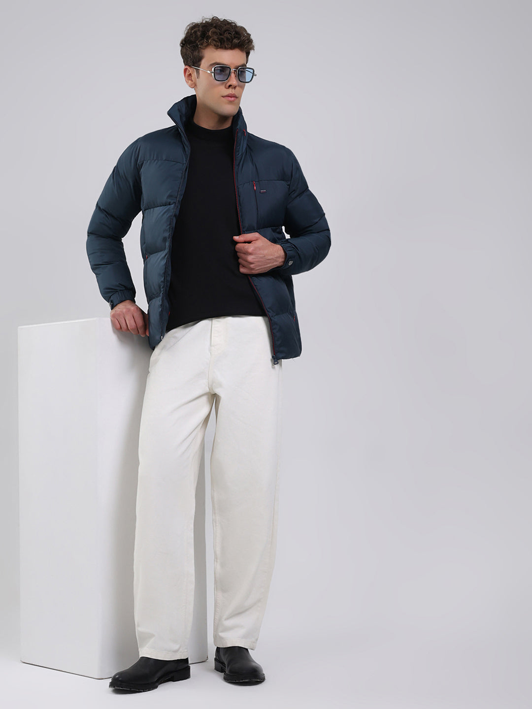 Men Navy Blue Solid Hooded Full Sleeve Jacket