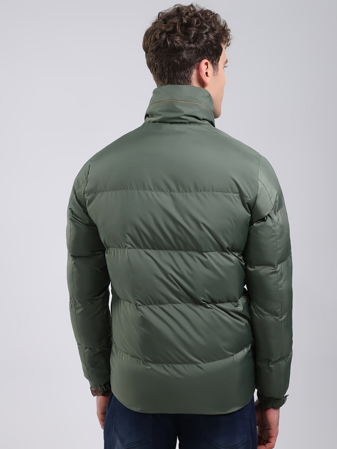 Men Green Solid Hooded Full Sleeve Jacket