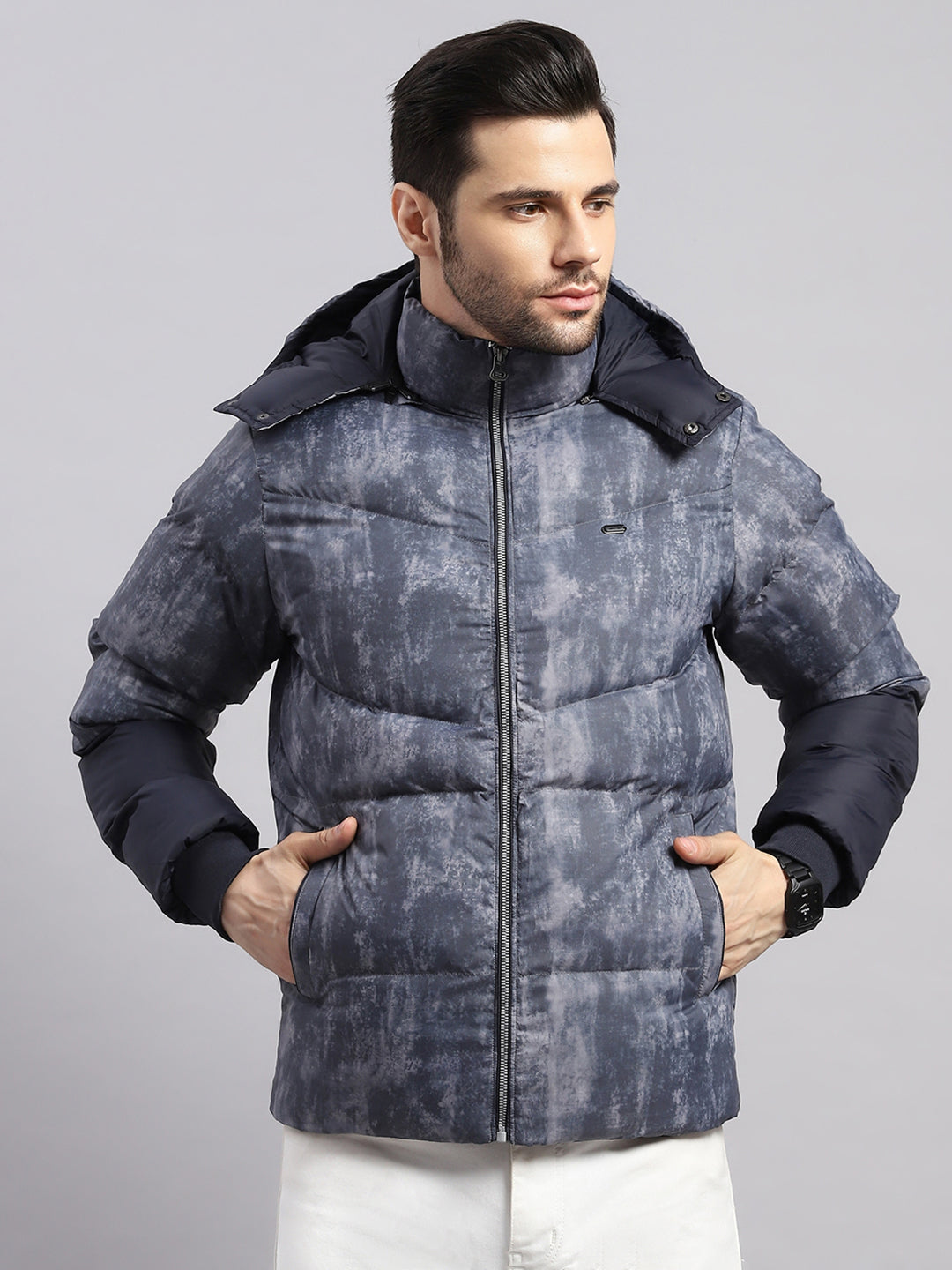 Men Charcoal Solid Hooded Full Sleeve Jacket